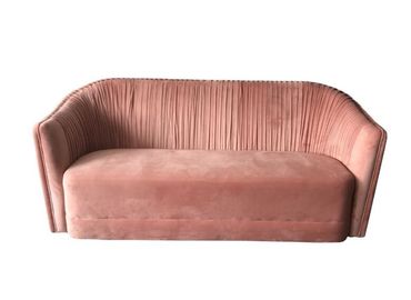 comprar 2018 quentes o veludo novo do rosa do projeto adornou o sofá da mobília da sala de visitas, sofá do casamento de veludo Fabricação em linha