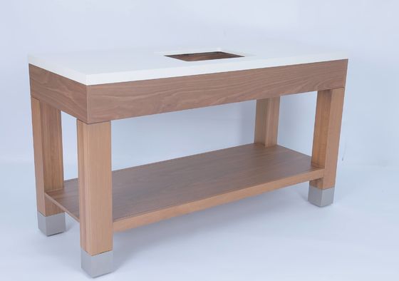 Bom preço Banheiro comercial de banheira de carvalho com consola de madeira on-line