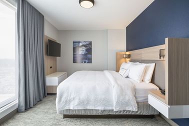 Bom preço Estratificação de alta pressão HPL Casegoods da mobília de madeira do quarto do hotel de luxo on-line