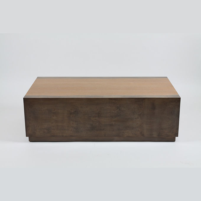 As linhas limpas esquadram a mesa de centro da madeira maciça para a mobília da sala de visitas 1